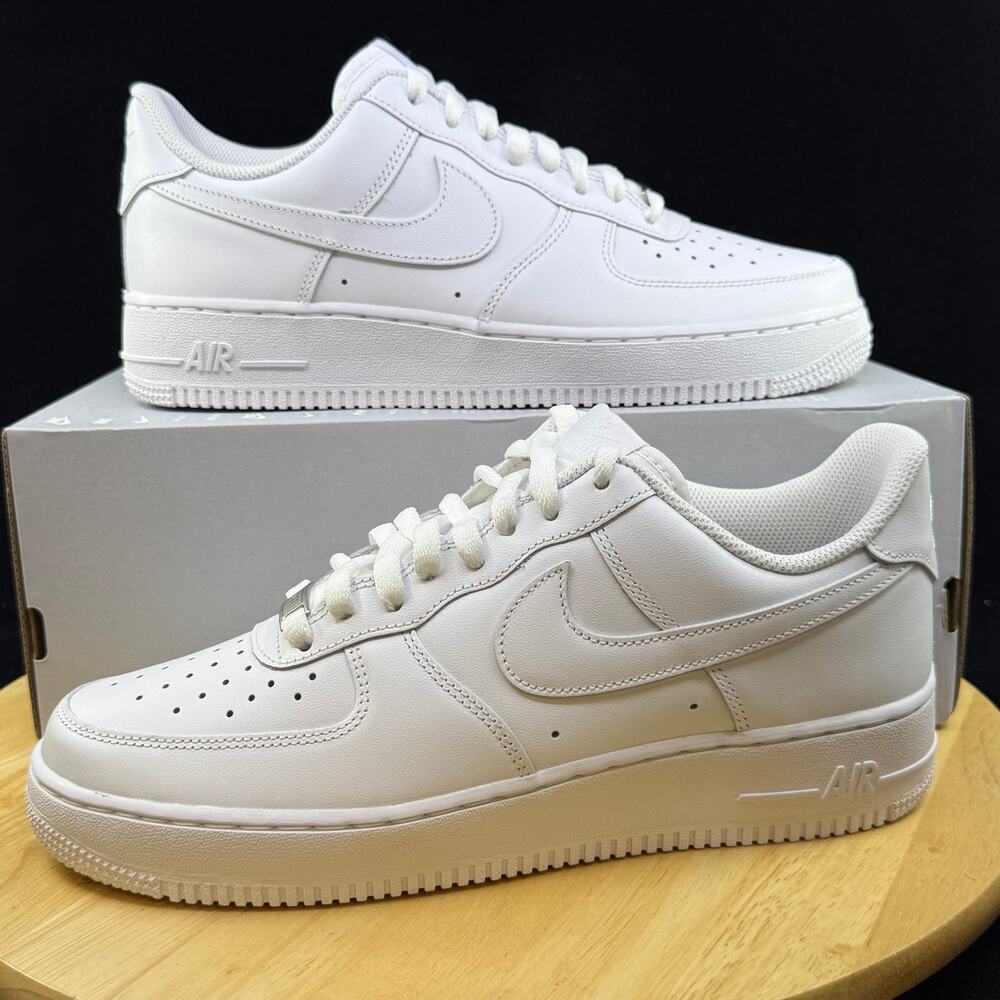 Nike Air Force 1 Low White '07 Mens Size 9.5 White Sports Sneaker CW2288-111 NEW